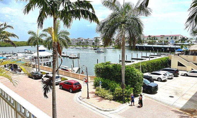 Redevelopment Area Condo | Waterfront Oasis, Luxury Condo, First-Class Dining