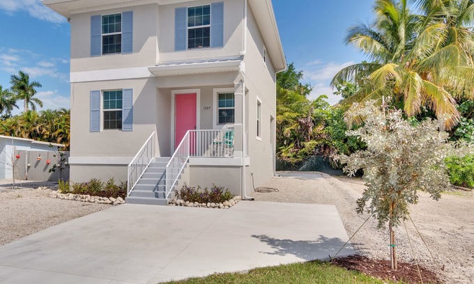 Naples House | Welcome to Sunset Bay Guest House