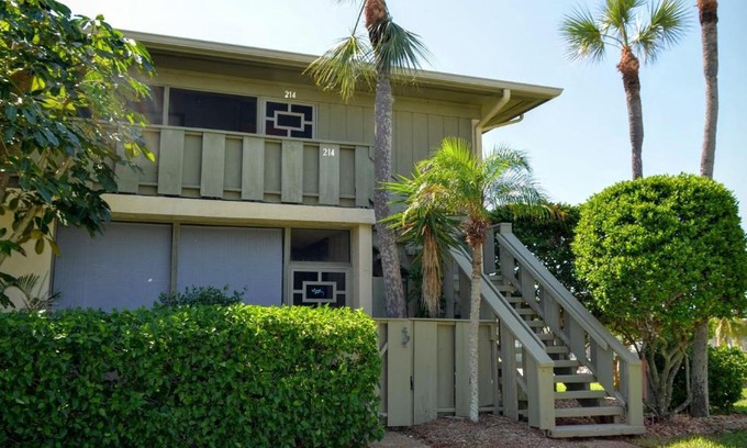 Holmes Beach Apartment | Westbay Point Moorings 214 Home