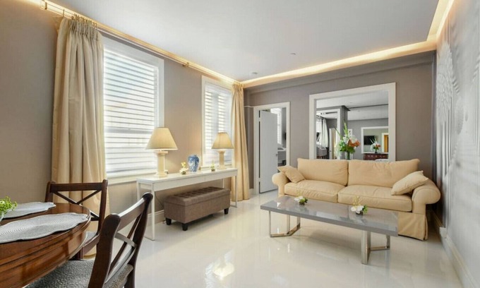 Palm Beach - West Palm Beach Apartment | WHITE ORCHID APARTMENT - Palm Beach - POOL - BEACH