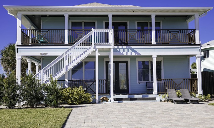 New Smyrna Beach House | Winter Availability- 900 Beach House- 3/2 Upstairs Home-Steps to the beach