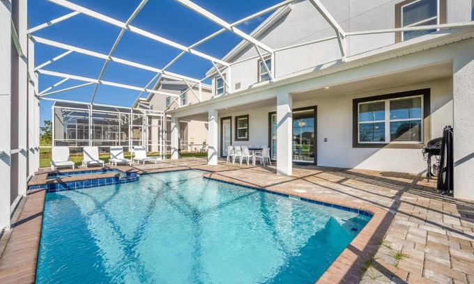 Four Corners House | Wonderful home with movie room near Disney
