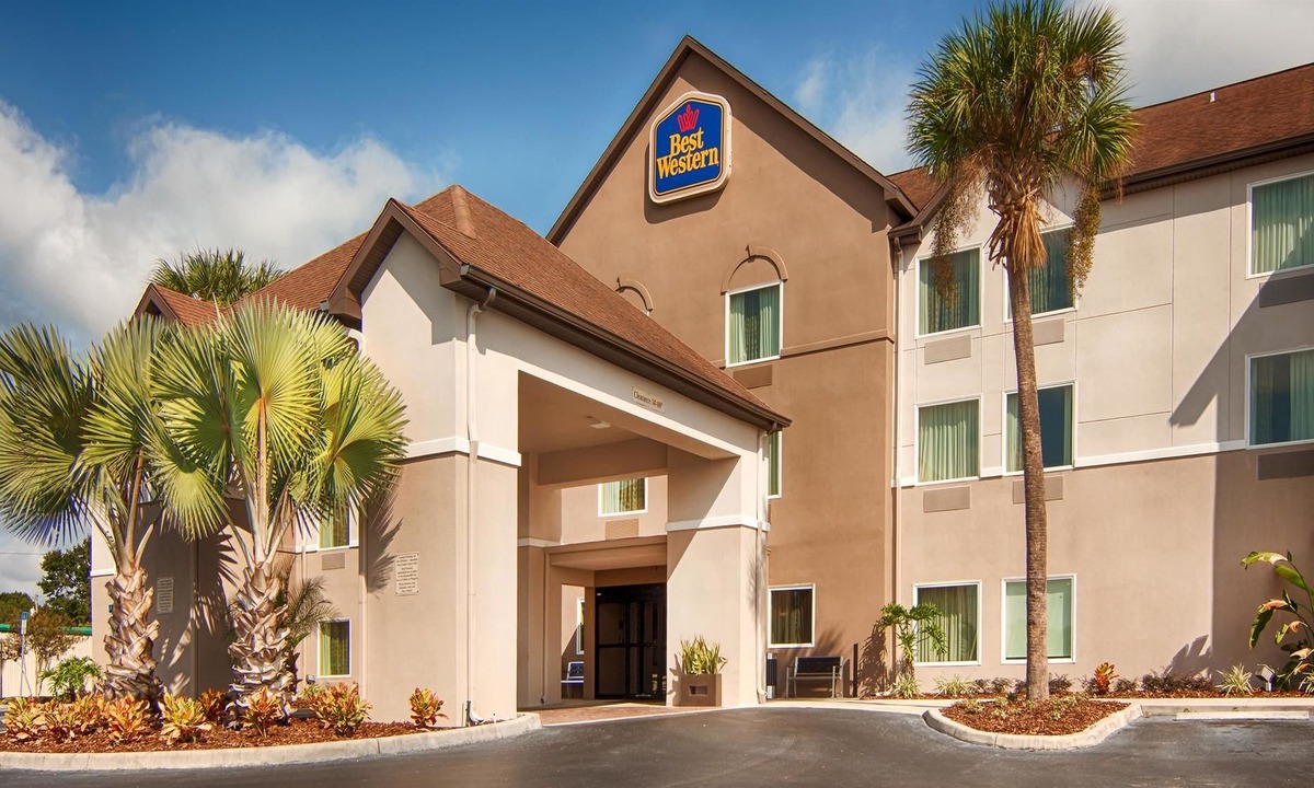 Auburndale Hotel | Best Western Auburndale Inn & Suites