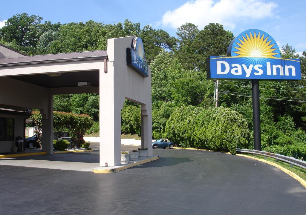 Lookout Valley Neighborhood Association Hotel | Days Inn by Wyndham Chattanooga Lookout Mountain West