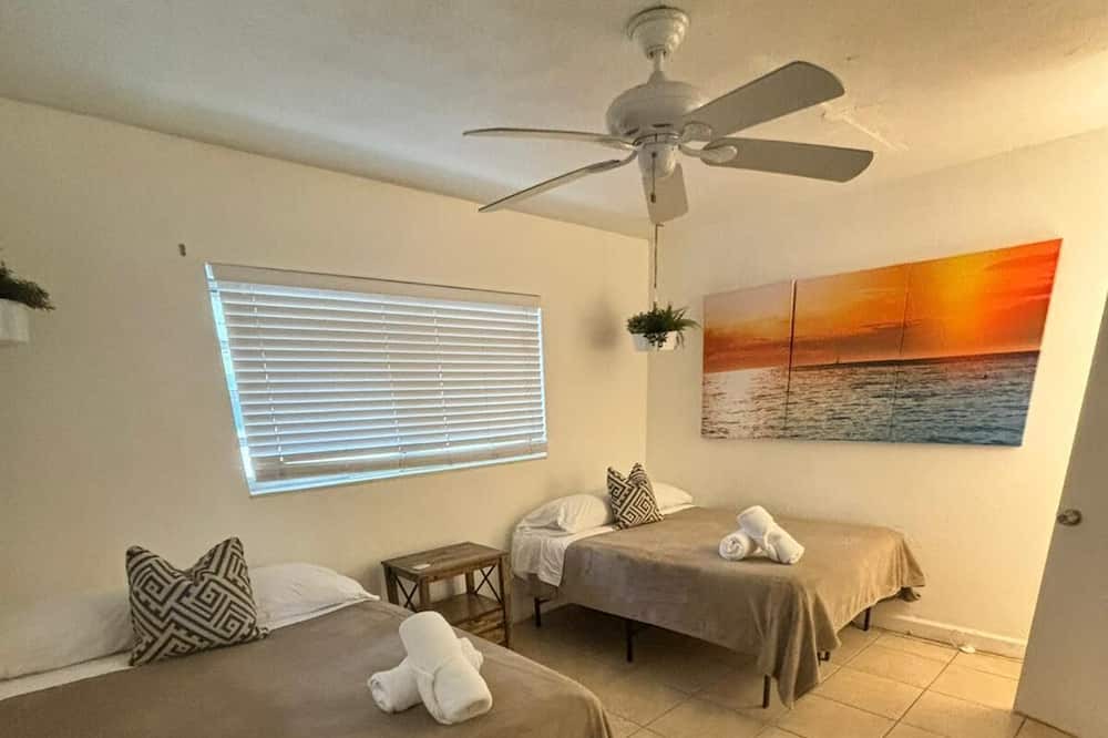 Poinciana Park Apartment | 1 bdr Apartment | Beach 6min | Downtown 4min