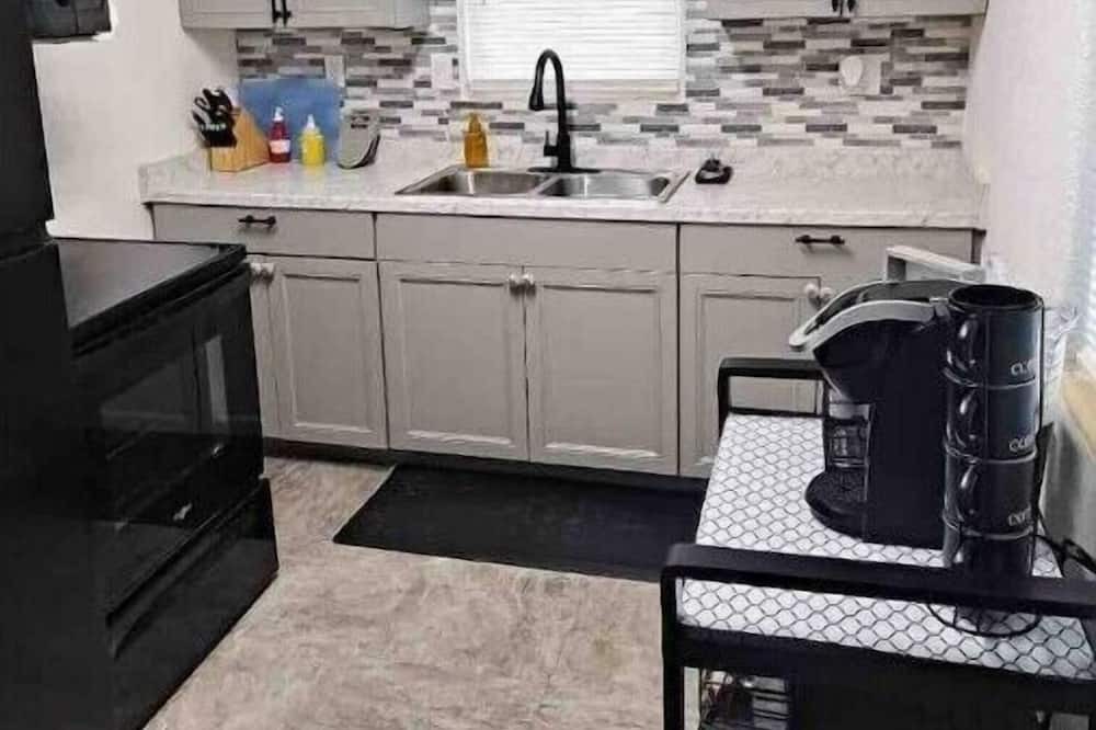 Kingston House | The Madison