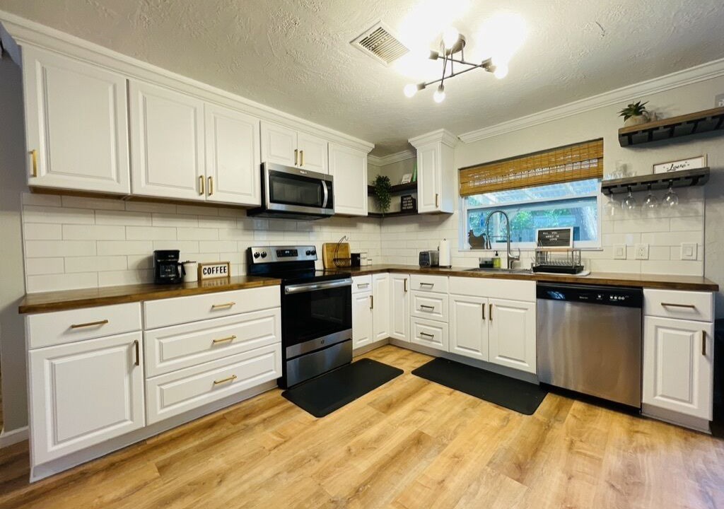 Sailboat Bend Villa | Oasis home & backyard in the Heart of DT Fort Lauderdale