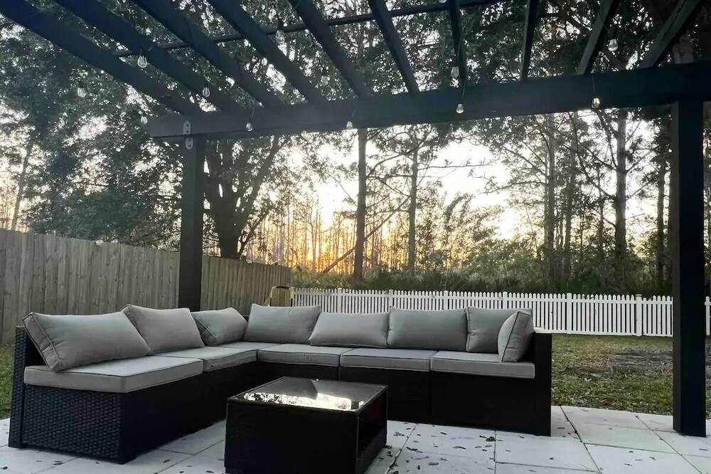 Orlando House | 4 Bd: 7miles to MCO. Near Parks, UCF, KSC, Beach