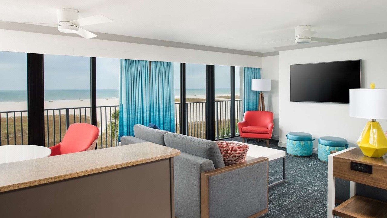 Photo of Livingroom in Treasure Island