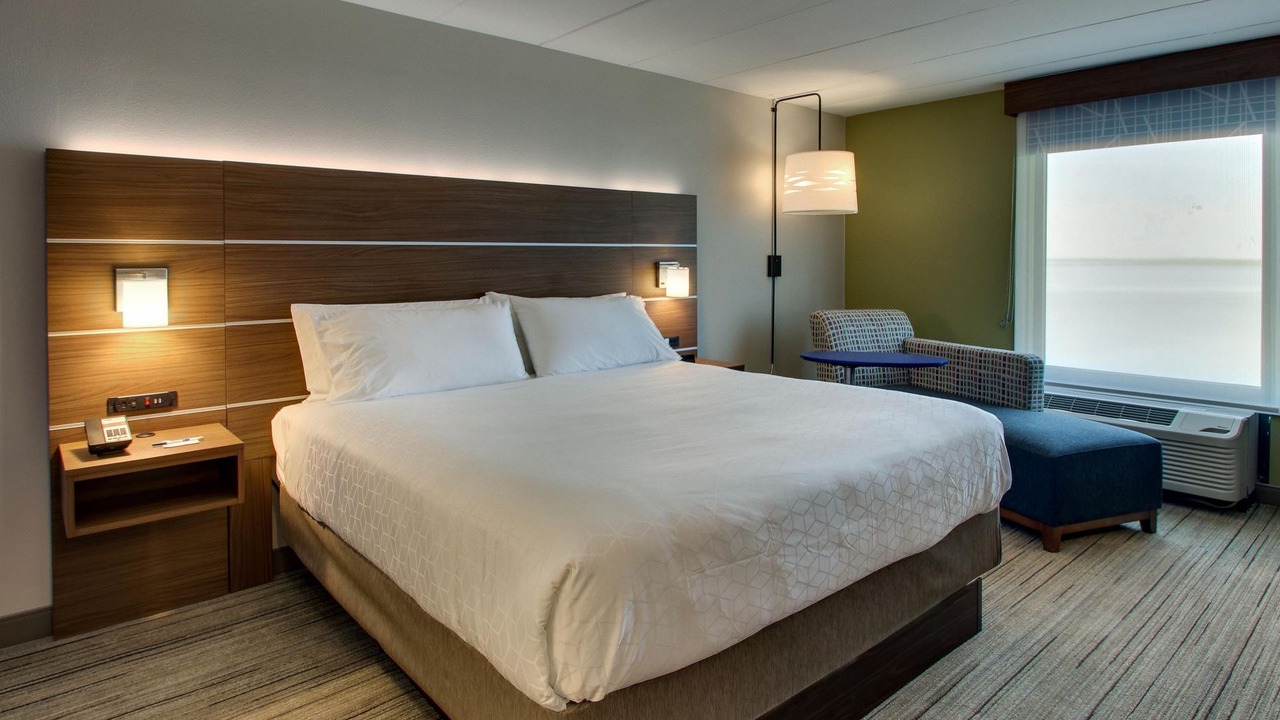 Photo of Bedroom in Pleasantville