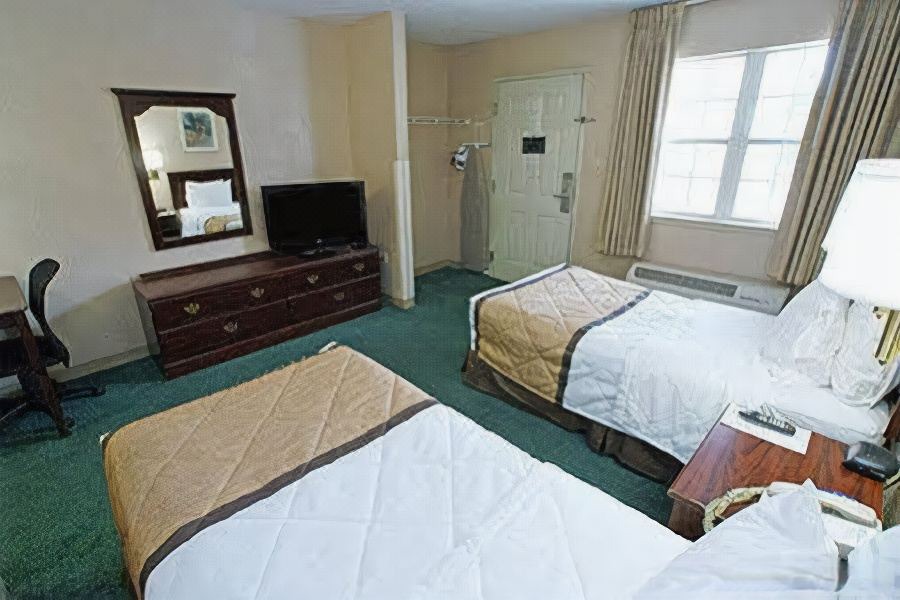 Photo of Bedroom in Graysville