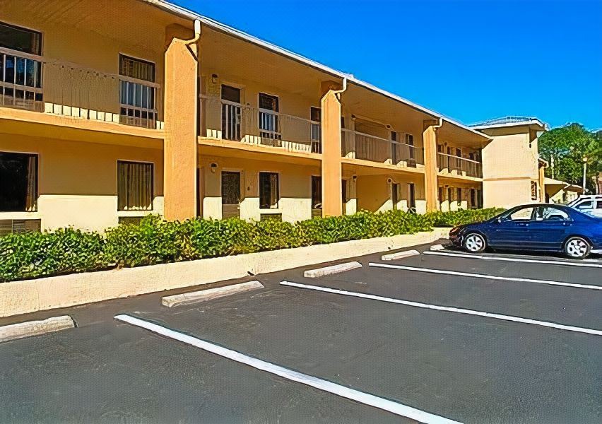 Photo of Buildings in Crystal River