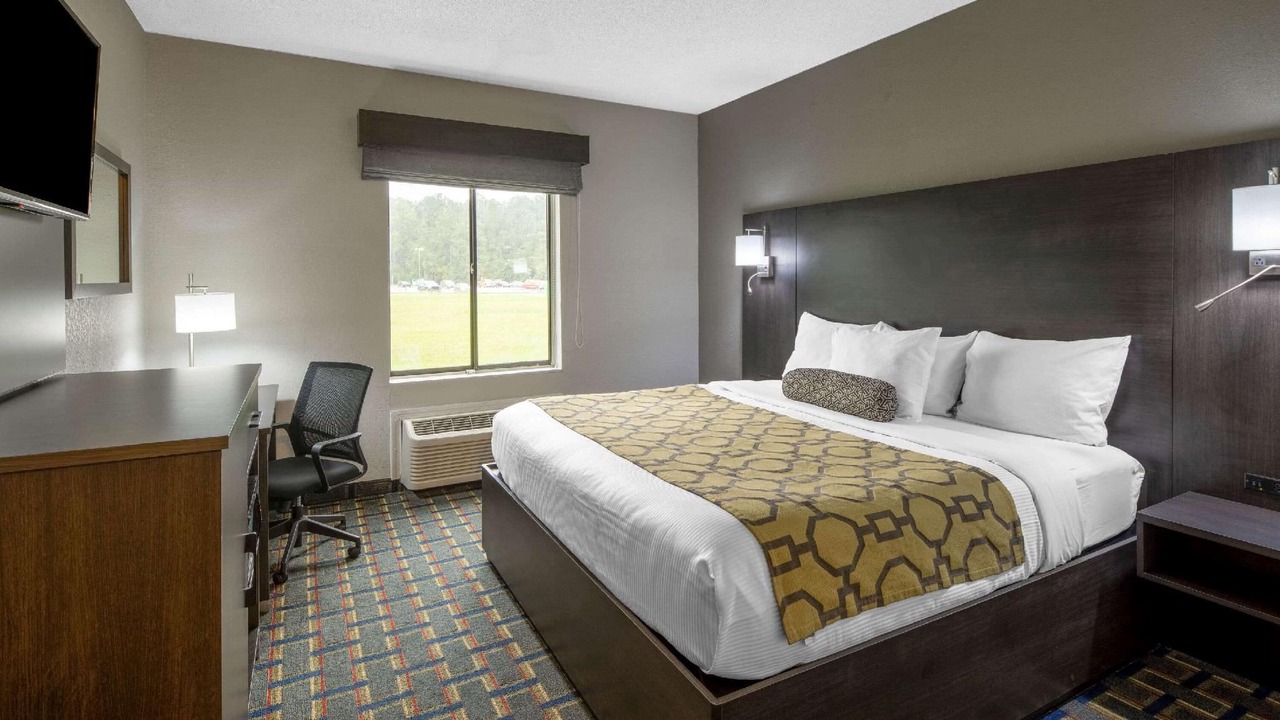 Photo of Bedroom in Pooler