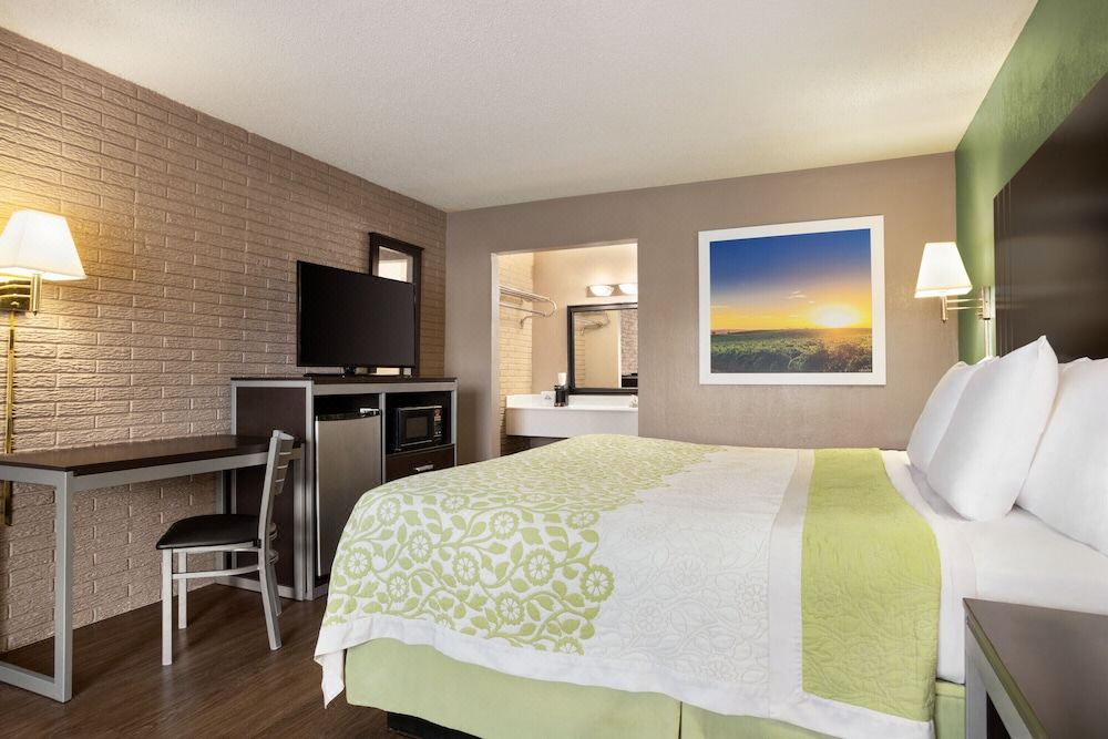 Photo of Bedroom in Hardeeville