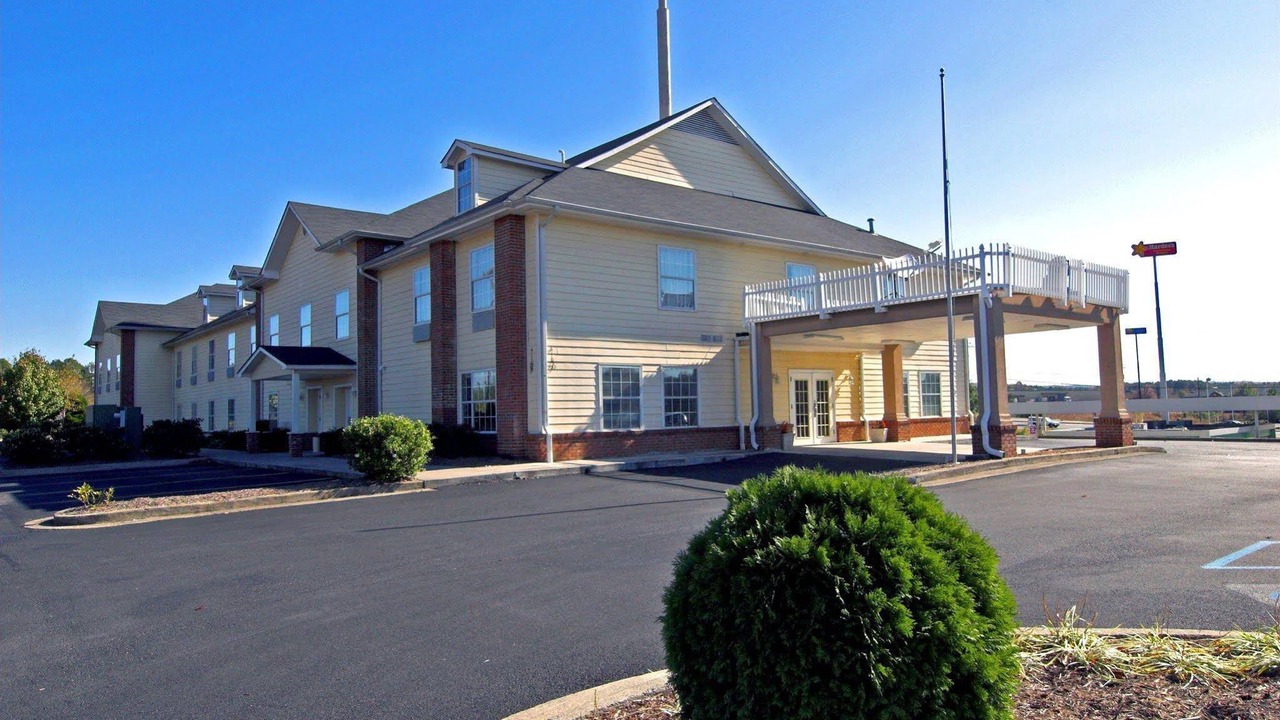 Photo of Buildings in Adairsville