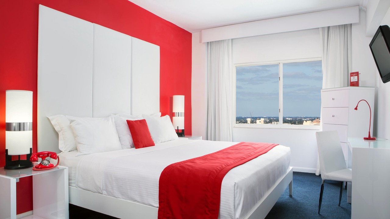 Photo of Bedroom in Mid Beach