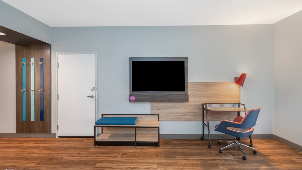 Photo of Livingroom in Knoxville