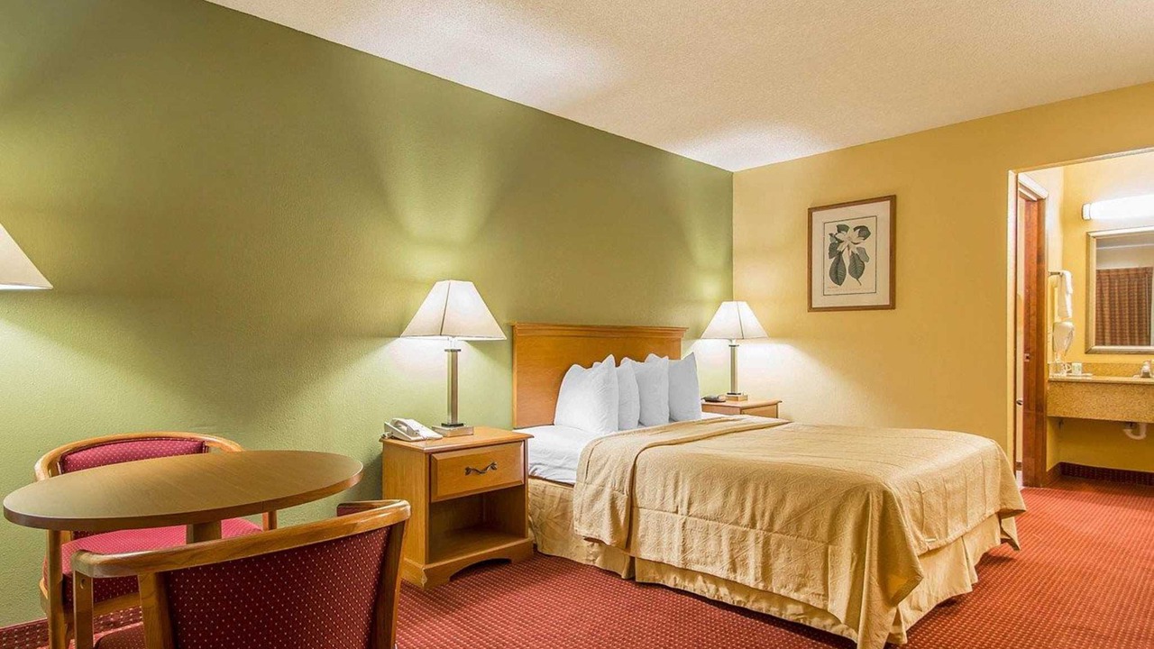 Photo of Bedroom in Mount Dora