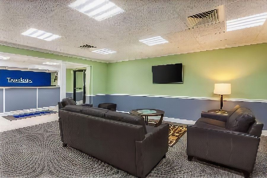 Photo of Livingroom in Port Wentworth