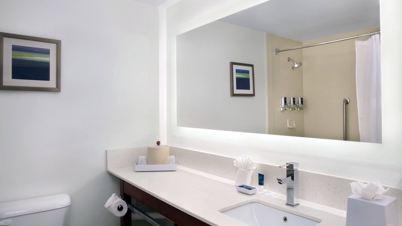 Photo of Bathroom in Harbordale