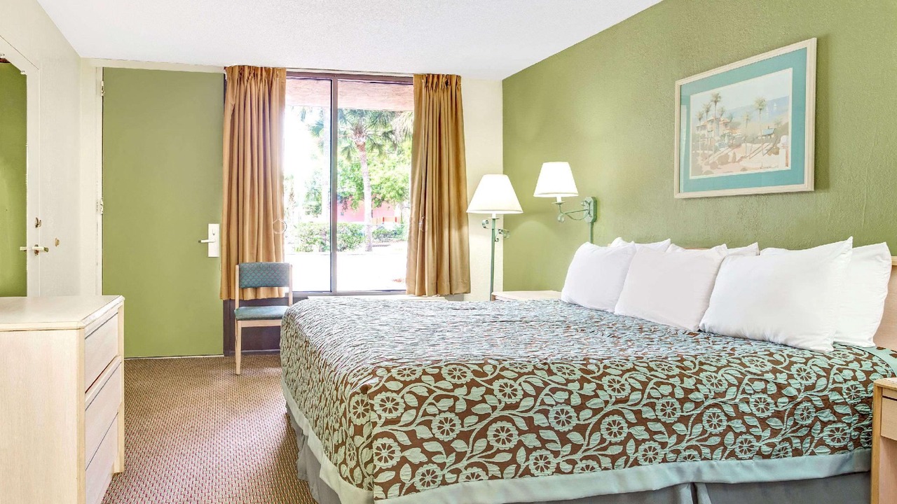 Photo of Bedroom in South Bradenton