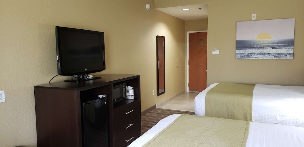 Photo of Bedroom in Edgewater