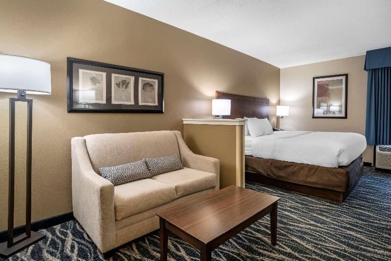 Photo of Livingroom in Newark