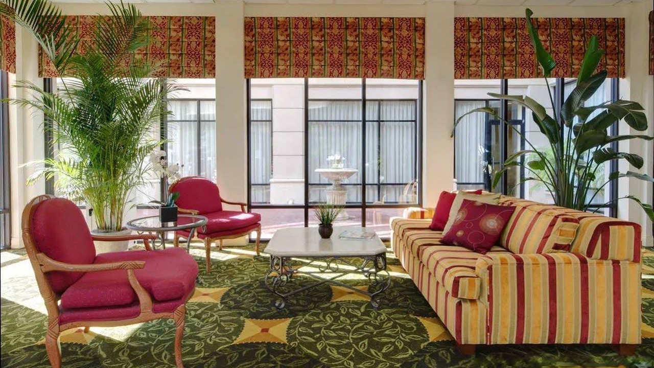 Photo of Livingroom in Palm Valley