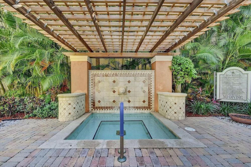 Photo of Outdoor in Downtown West Palm Beach
