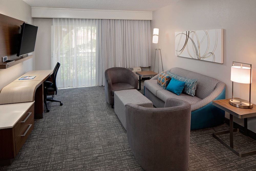 Photo of Livingroom in Survey Creek