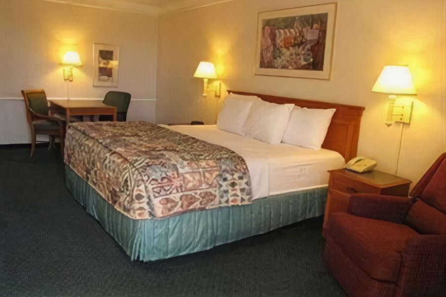 Photo of Bedroom in Greenville - Spartanburg