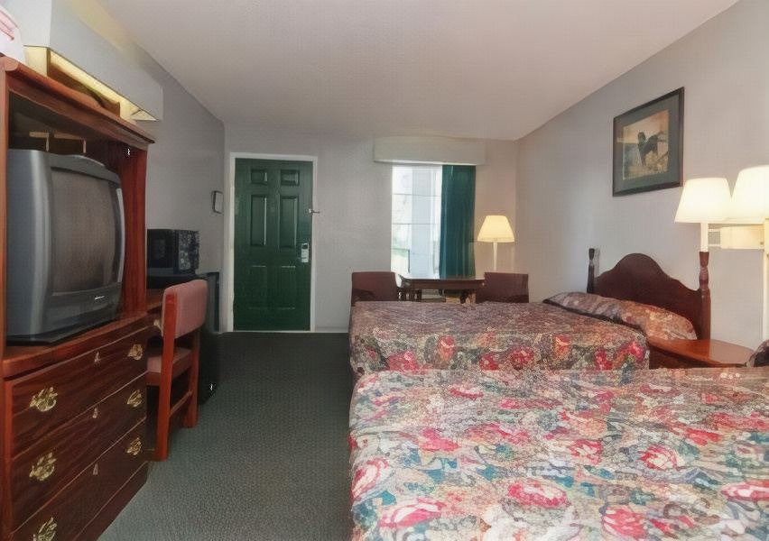 Photo of Bedroom in Eufaula