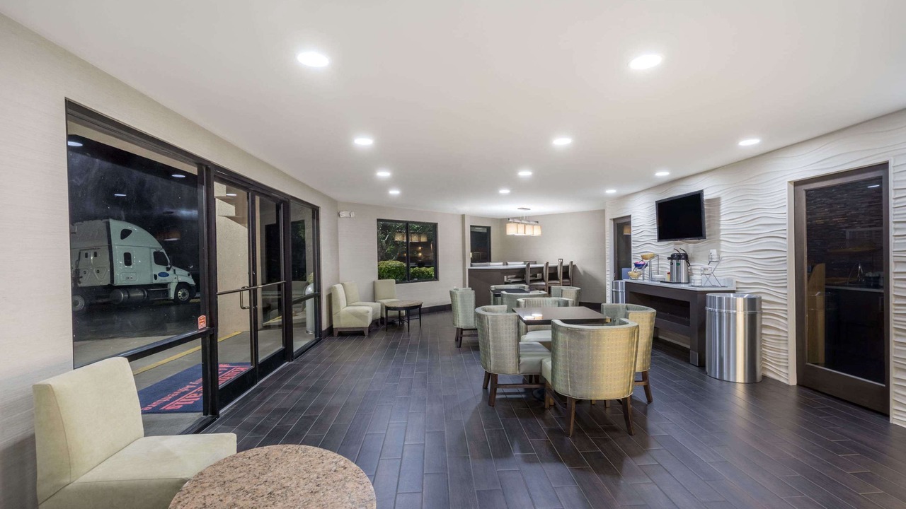 Photo of Livingroom in Lookout Valley Neighborhood Association
