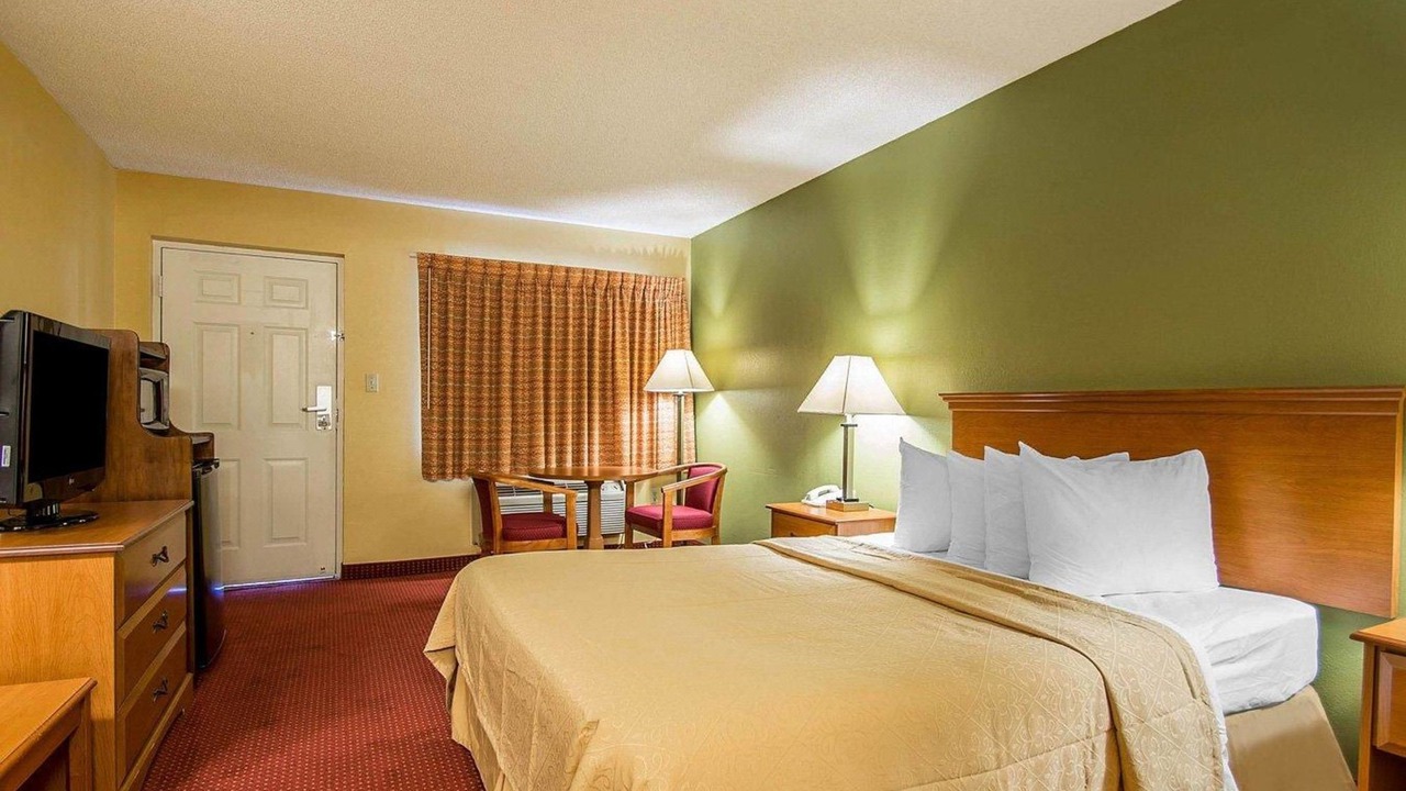 Photo of Bedroom in Mount Dora