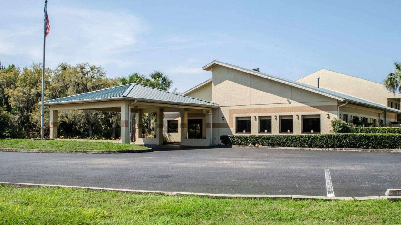 Photo of Buildings in Crystal River