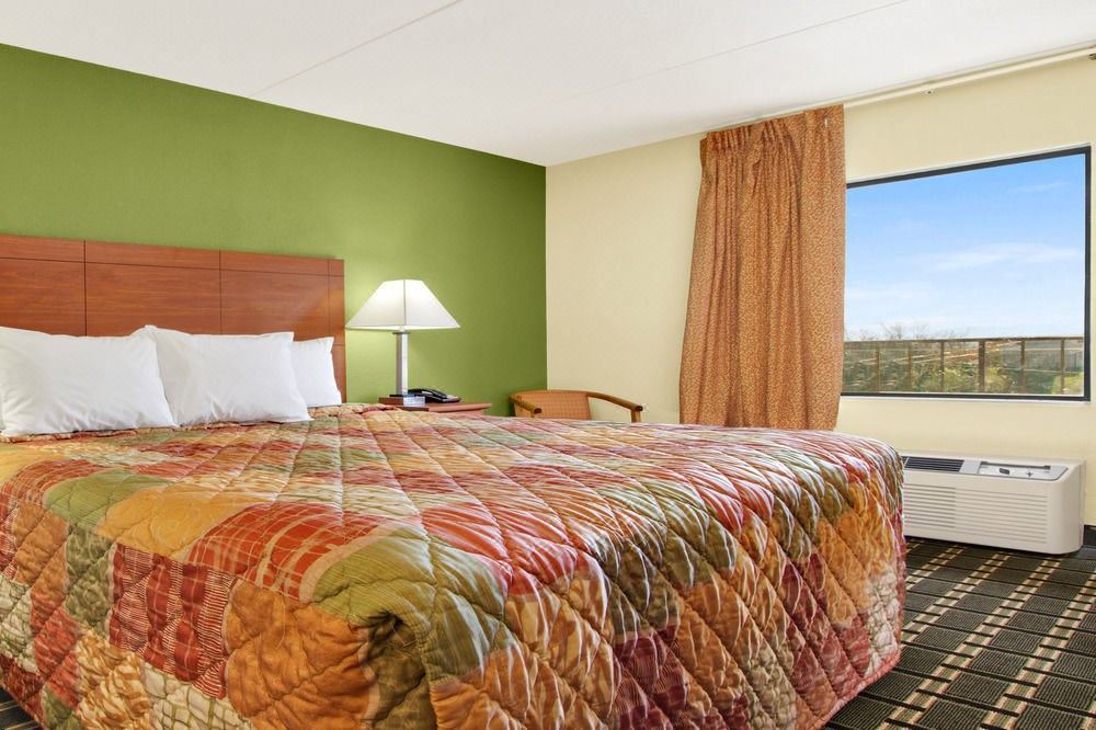 Photo of Bedroom in Lookout Valley Neighborhood Association