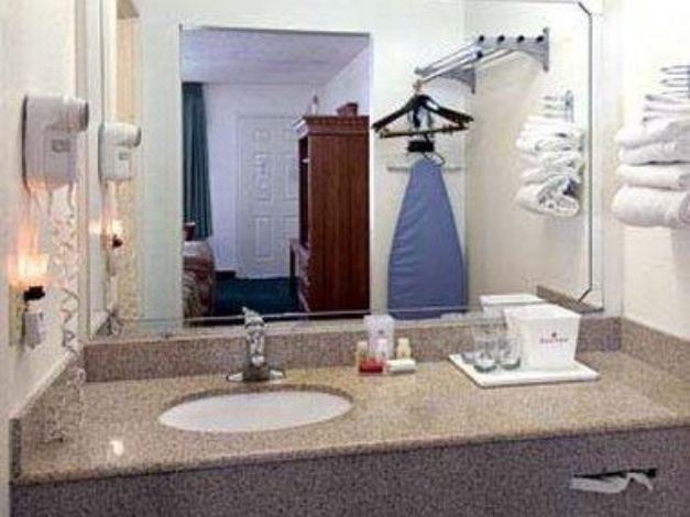 Photo of Bathroom in Temple Terrace