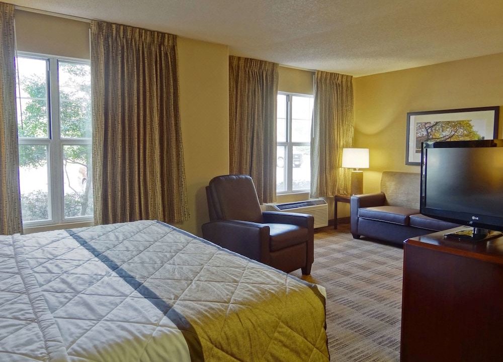 Photo of Bedroom in Alpharetta