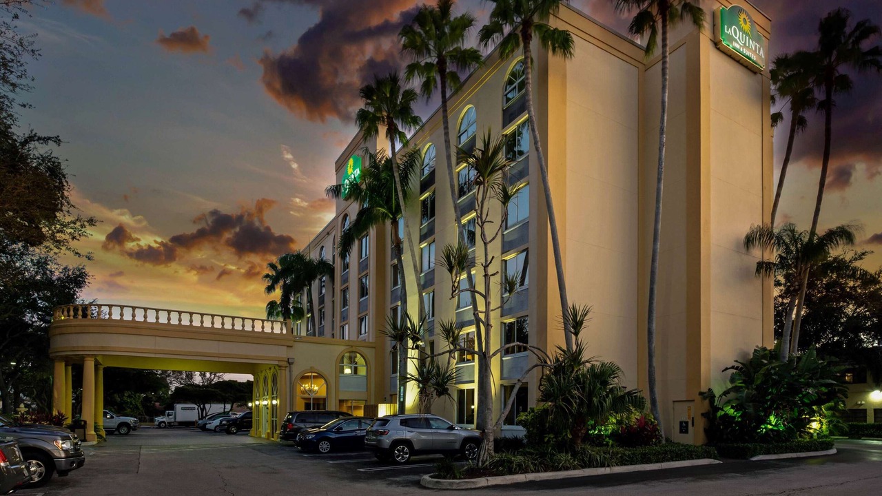 Photo of Buildings in West Palm Beach