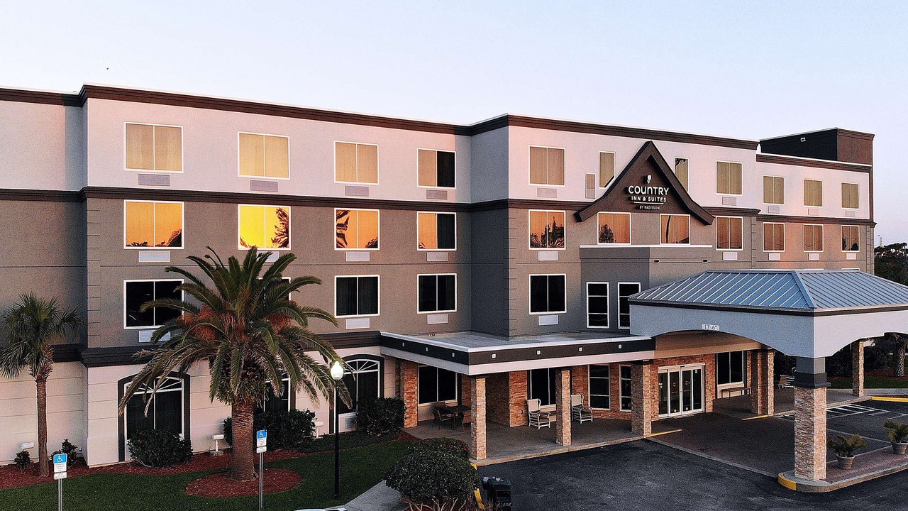 Photo of Buildings in Port Canaveral