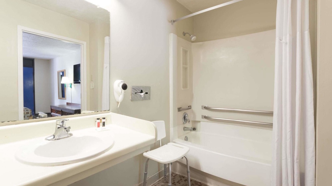 Photo of Bathroom in Richmond Hill