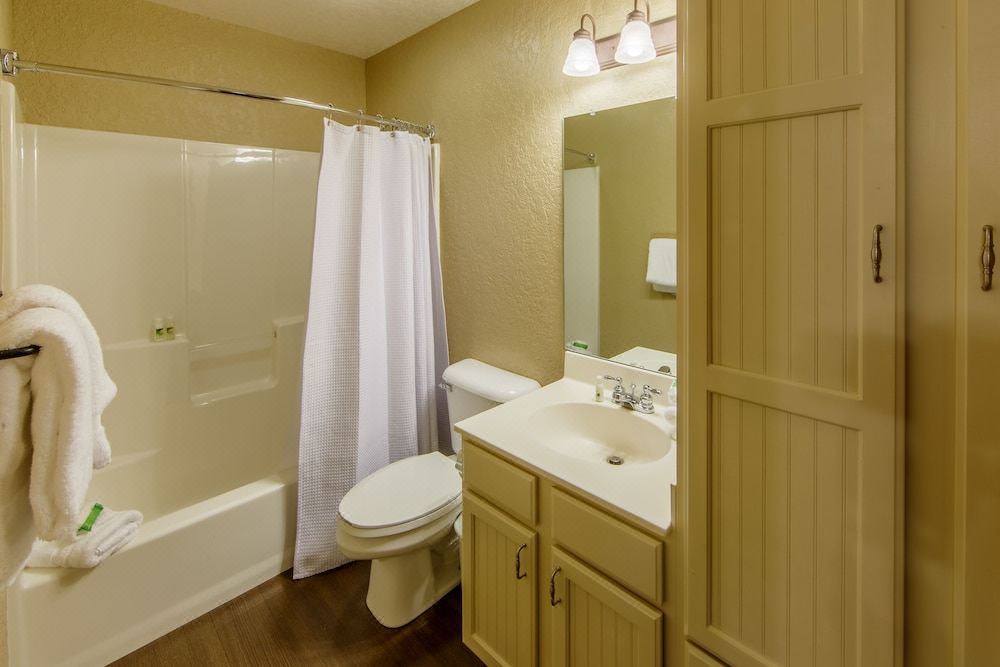 Photo of Bathroom in Clarkesville