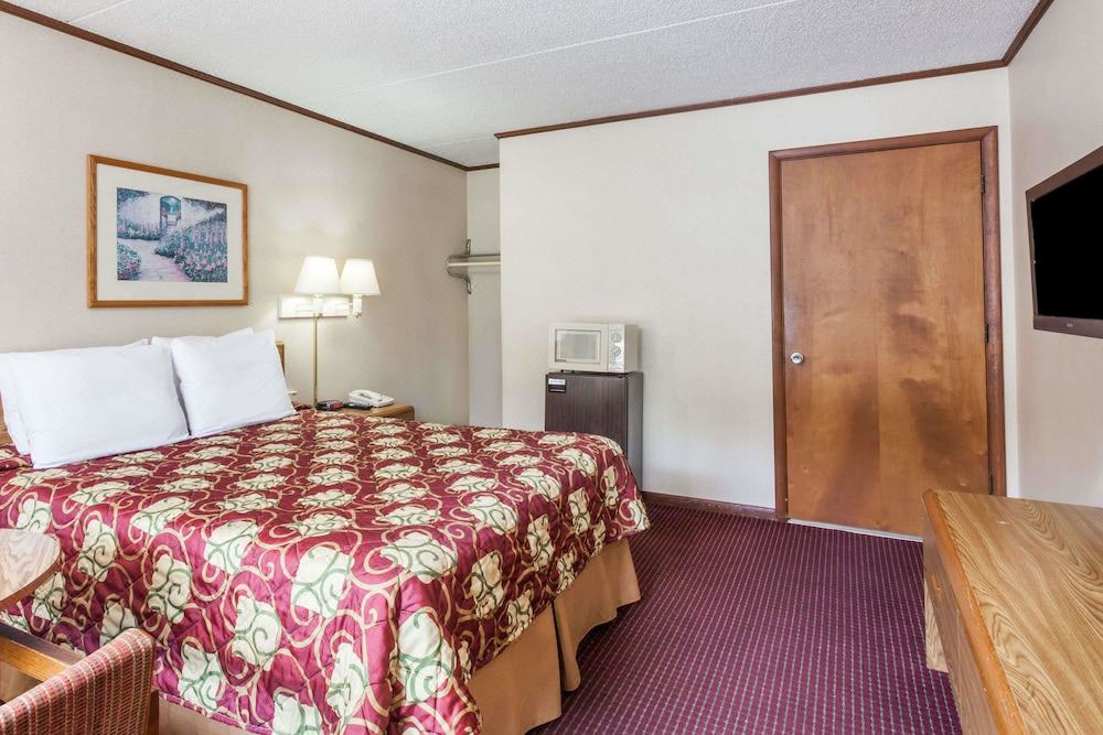 Photo of Bedroom in Sweetwater