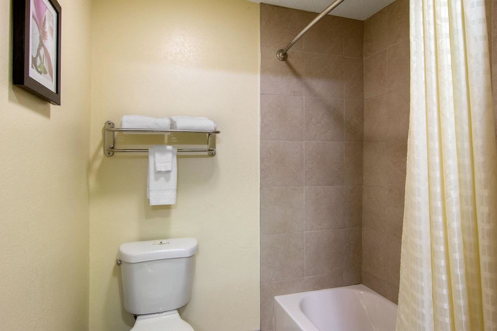 Photo of Bathroom in Loganville