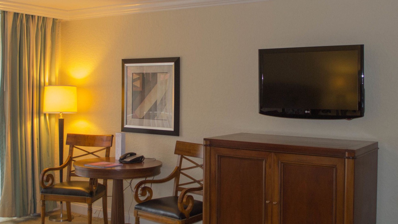 Photo of Livingroom in Weston