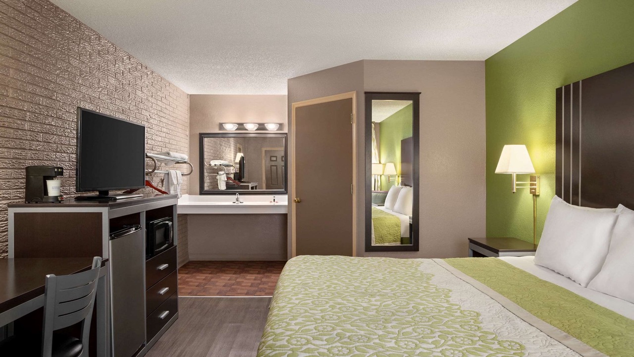 Photo of Bedroom in Hardeeville