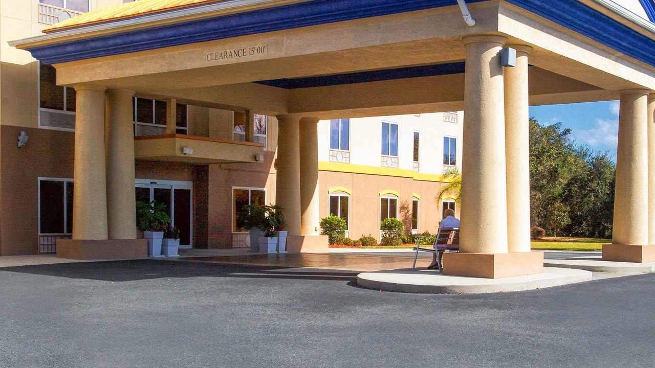 Photo of Buildings in Lecanto