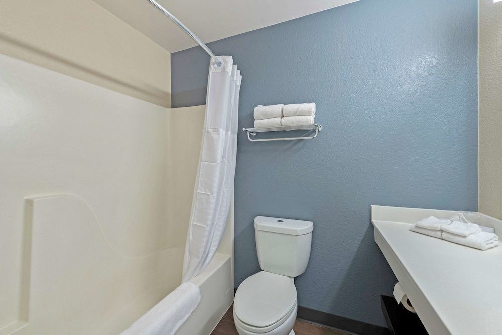 Photo of Bathroom in Pineville