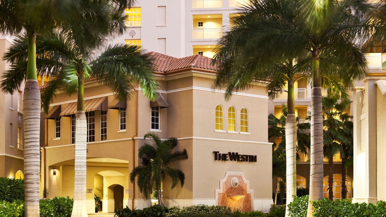 Photo of Buildings in Pelican