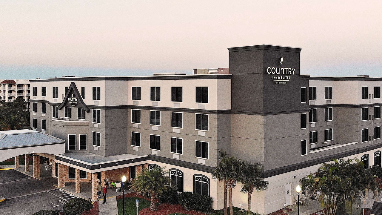 Photo of Buildings in Port Canaveral